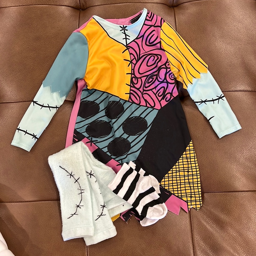 sally costume(read description)